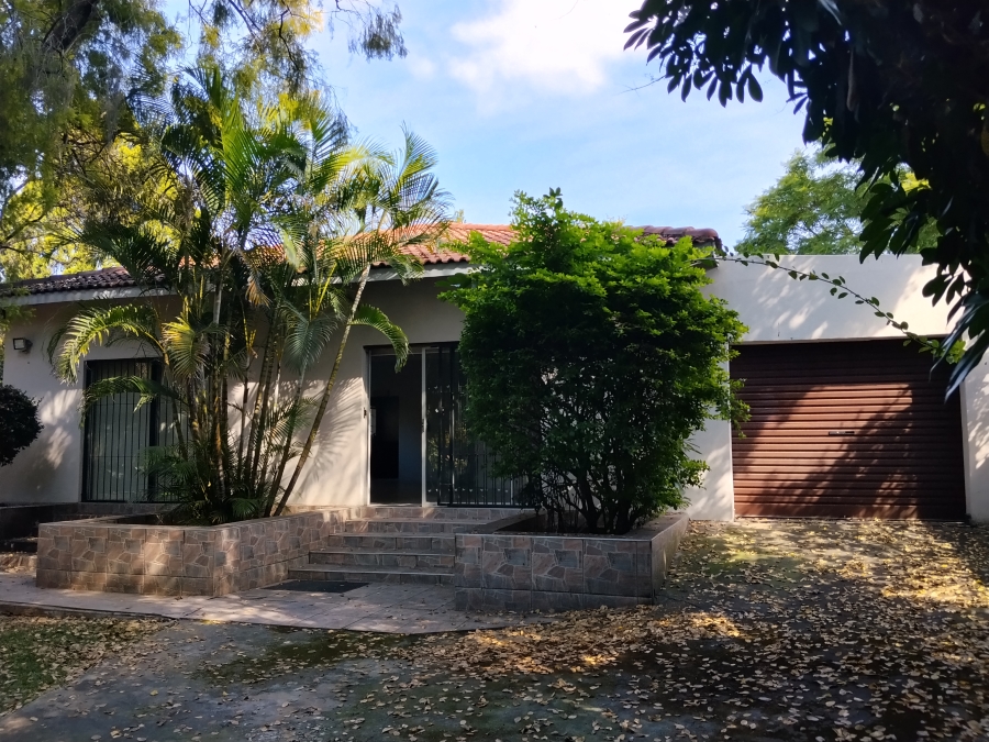 To Let 3 Bedroom Property for Rent in Geelhoutpark North West